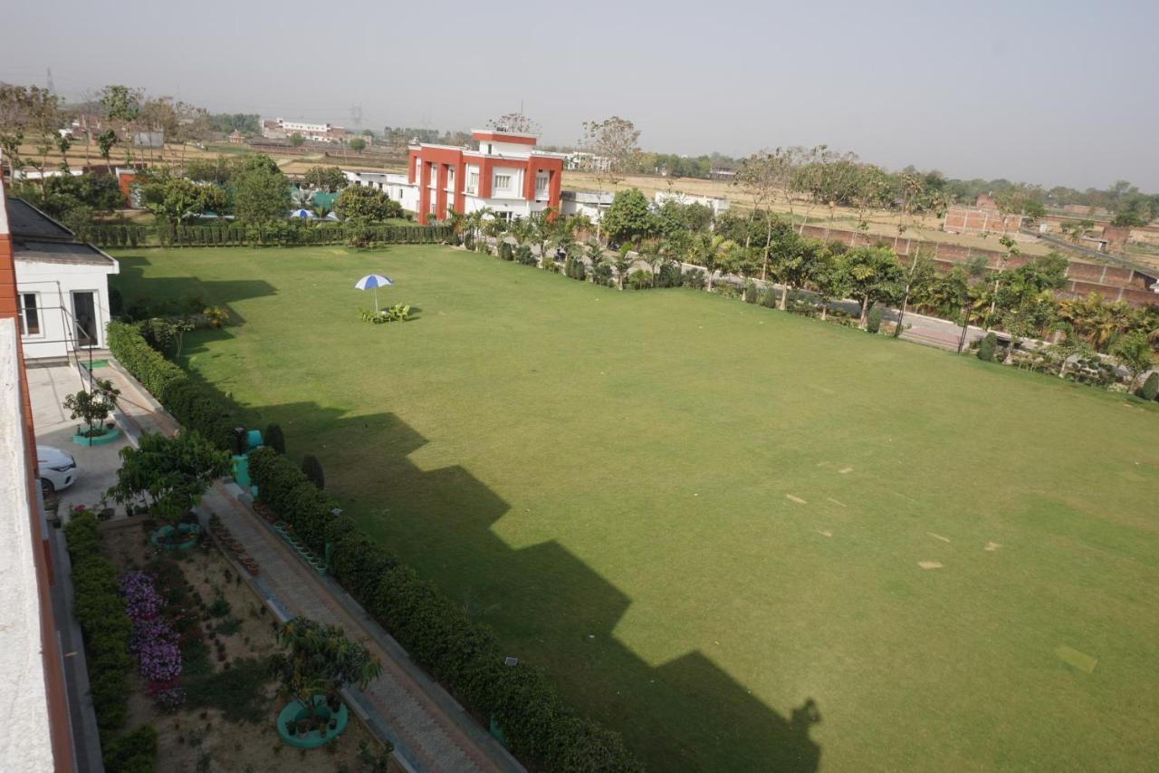 Green Banaras Varanasi Luaran gambar